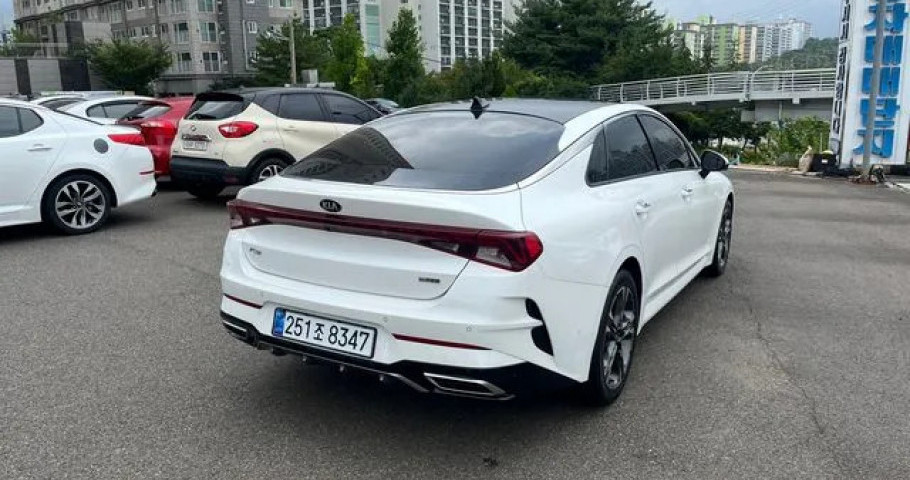 Kia K5 