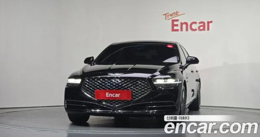 Genesis G90 