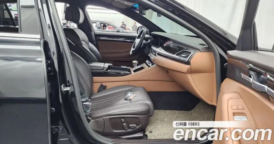 Genesis G90 