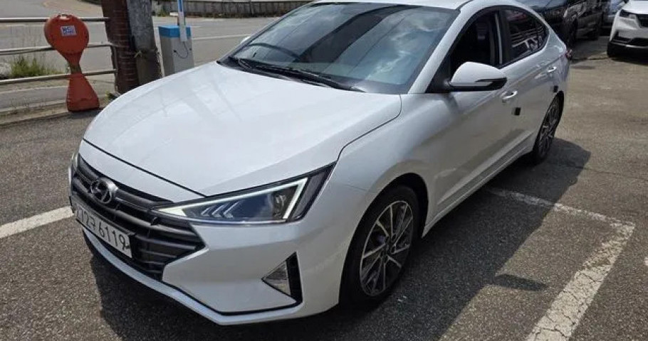 Hyundai Avante (Elantra) 