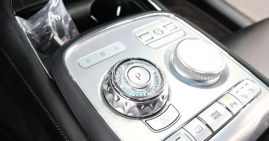 Genesis G90 