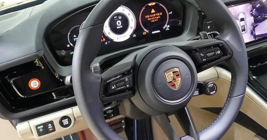 Porsche Panamera 