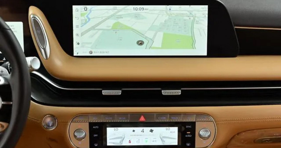 Genesis G90 