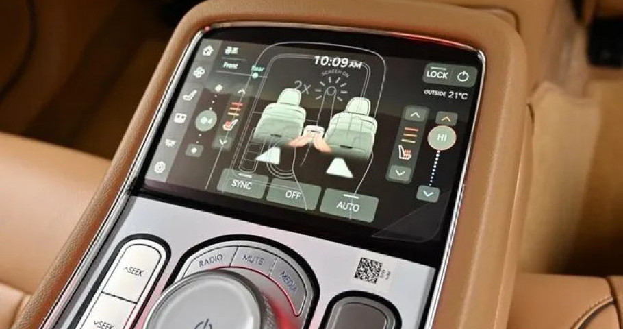 Genesis G90 