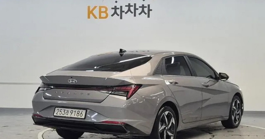 Hyundai Avante (Elantra) 