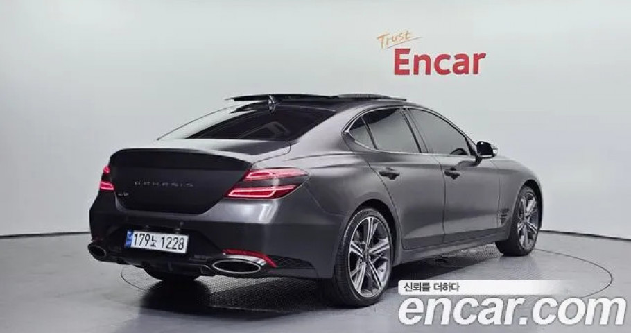Genesis G70 