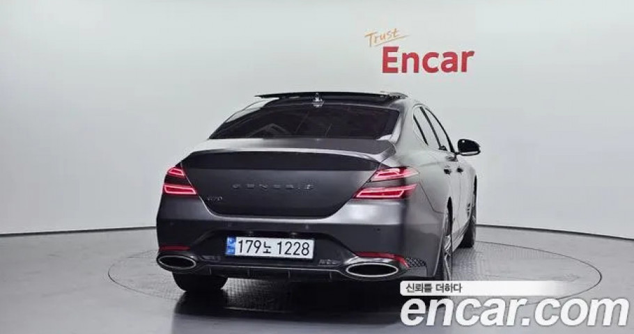 Genesis G70 