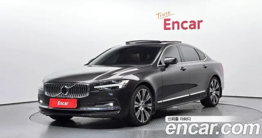 Volvo S90 