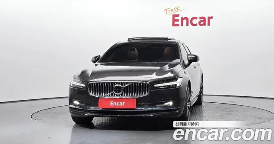 Volvo S90 