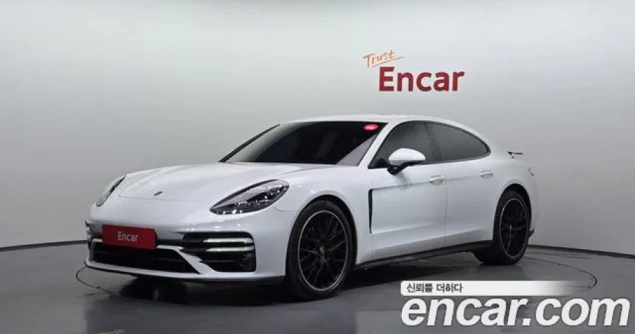 Porsche Panamera 