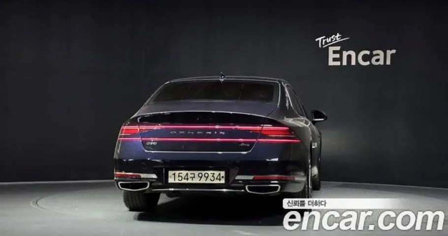 Genesis G90 