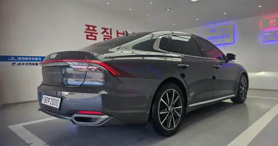 Hyundai Grandeur 