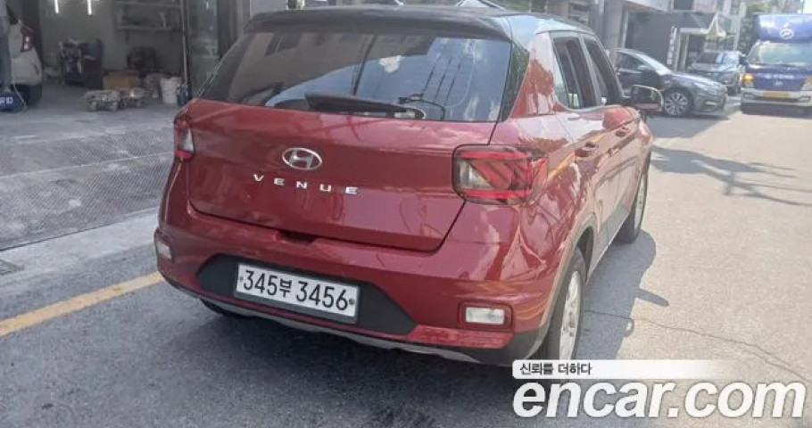 Hyundai Venue 