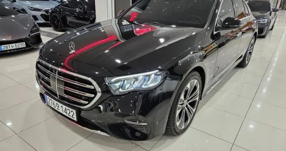 Mercedes-Benz E-Class 