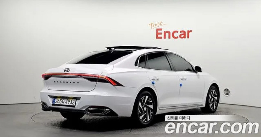 Hyundai Grandeur 