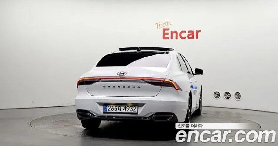 Hyundai Grandeur 