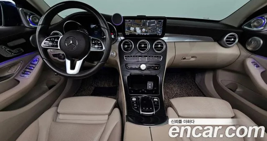 Mercedes-Benz C-Class 
