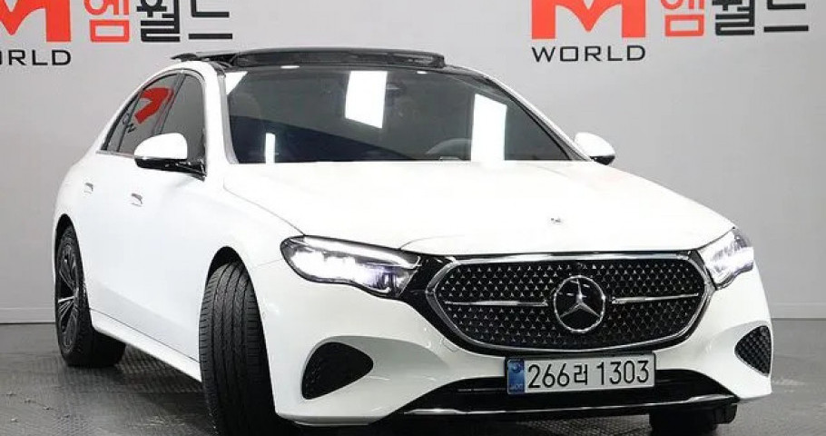 Mercedes-Benz E-Class 