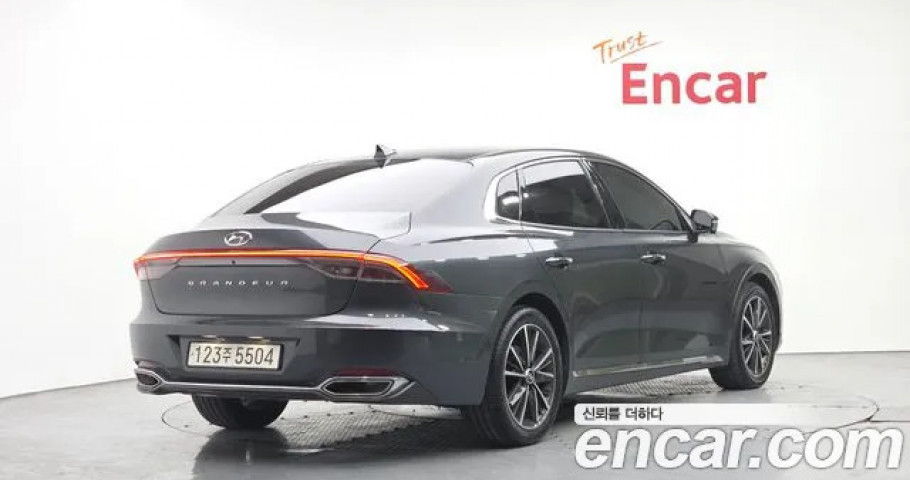Hyundai Grandeur 