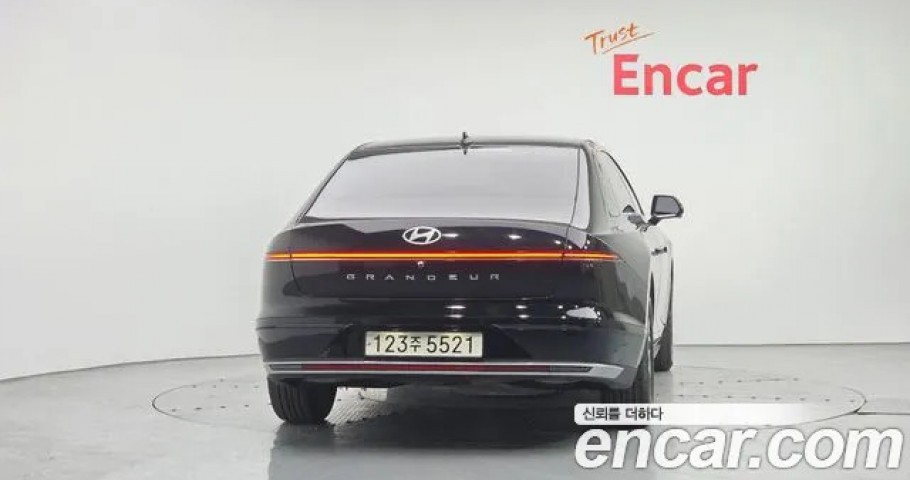 Hyundai Grandeur 