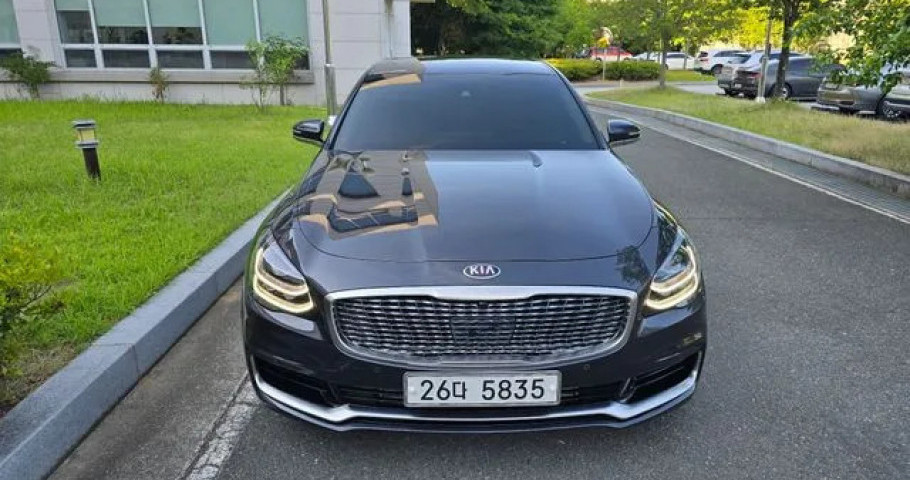 Kia K9 