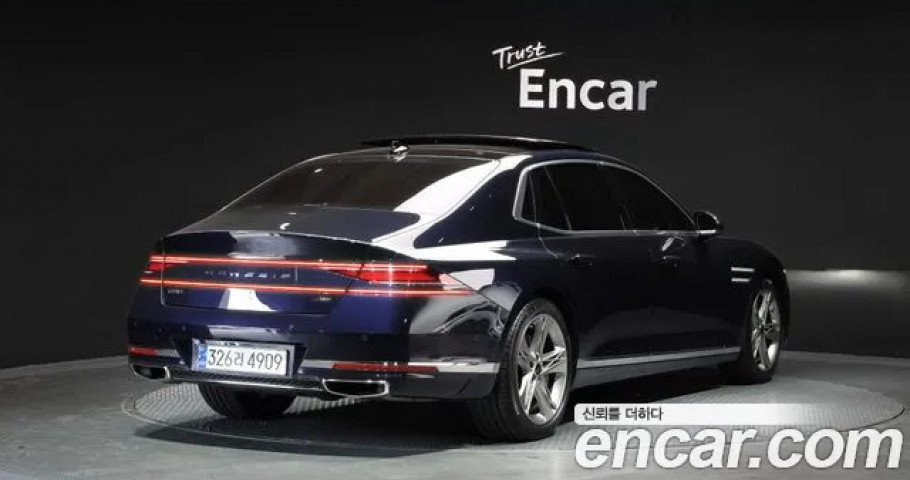 Genesis G90 