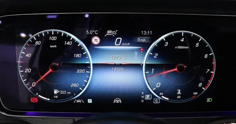 Mercedes-Benz E-Class 
