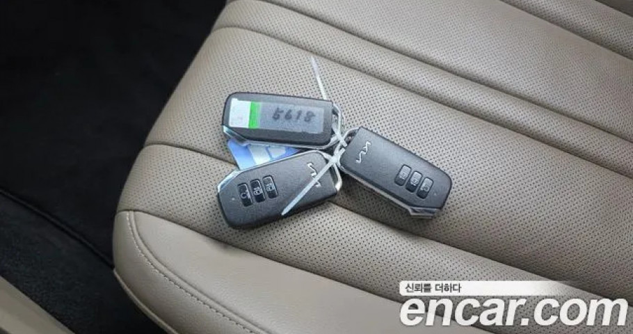 Kia K8 