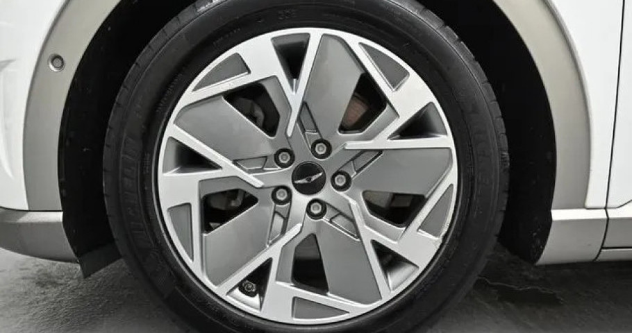 Genesis Gv60 