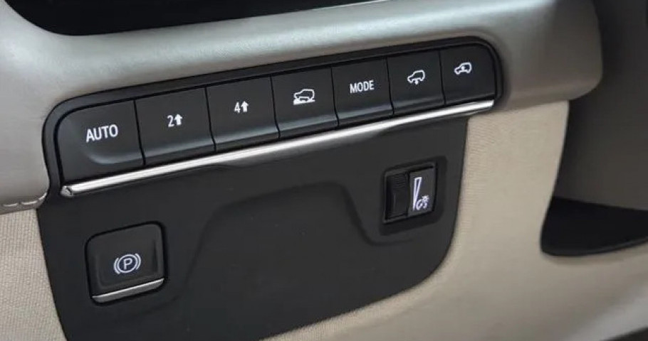 Cadillac Escalade 
