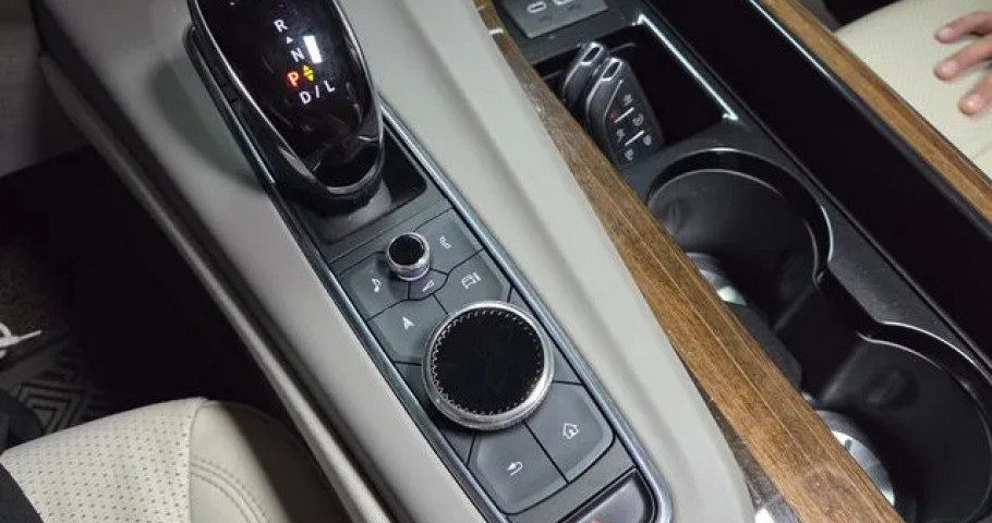 Cadillac Escalade 