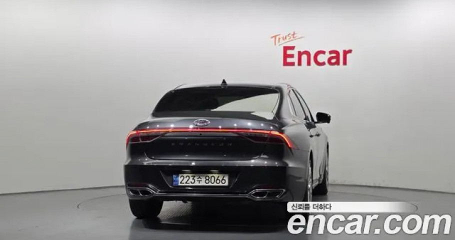 Hyundai Grandeur 