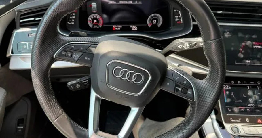 Audi Q8 