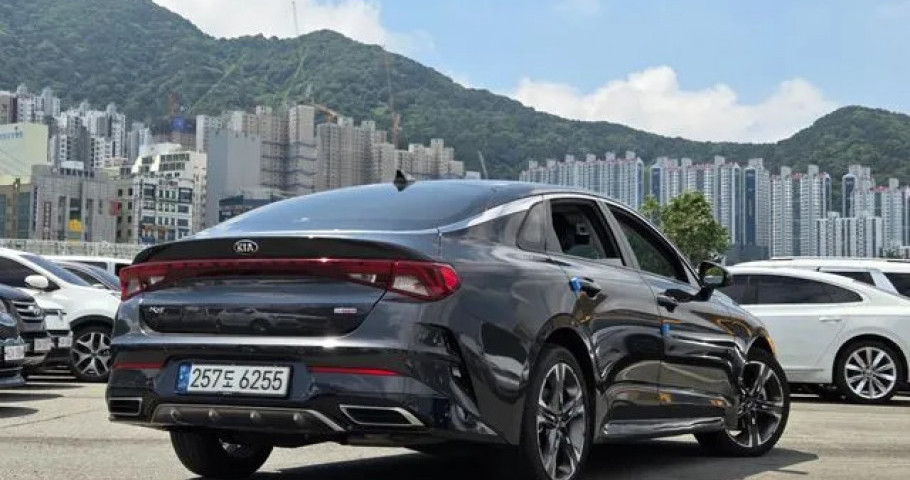 Kia K5 