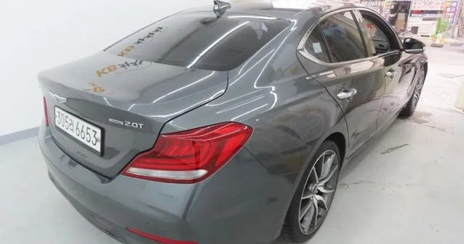 Genesis G70 