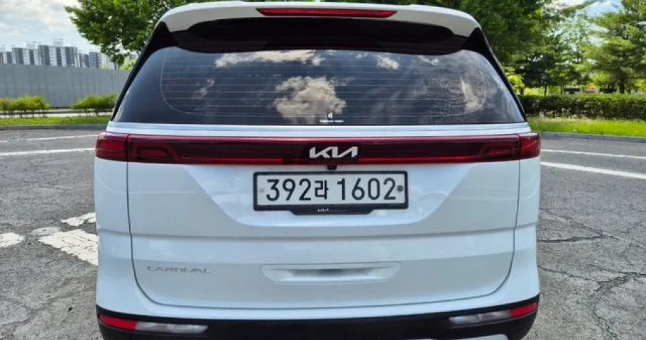 Kia Carnival 
