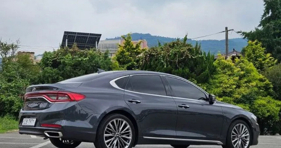 Hyundai Grandeur 