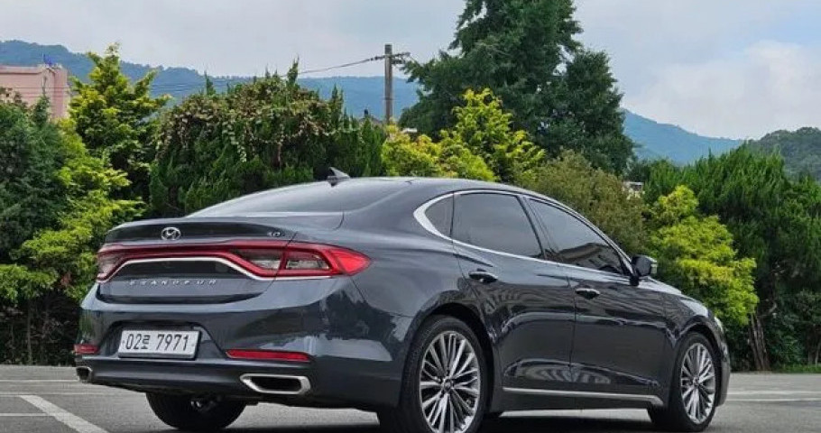 Hyundai Grandeur 