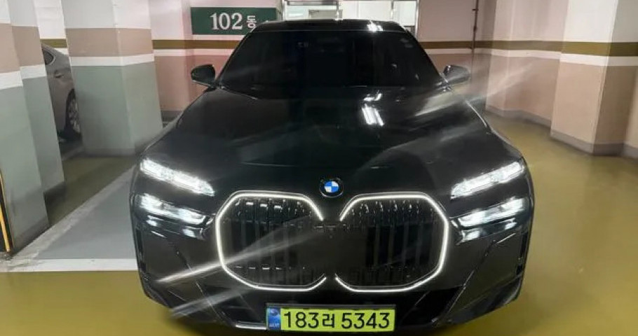 Bmw 7-Series 