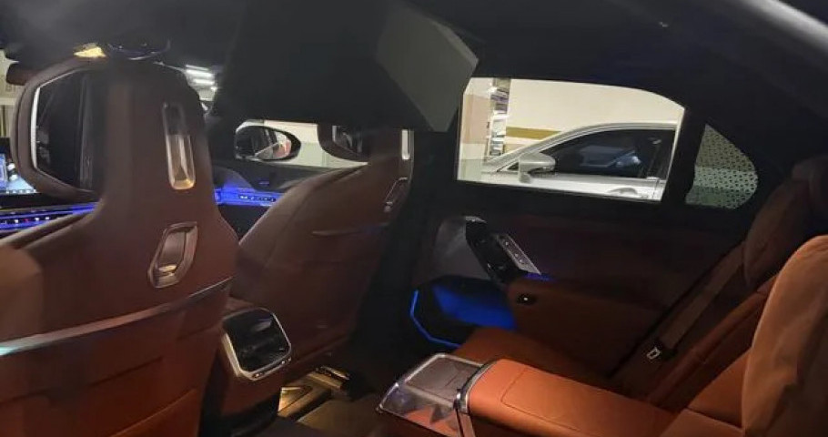 Bmw 7-Series 