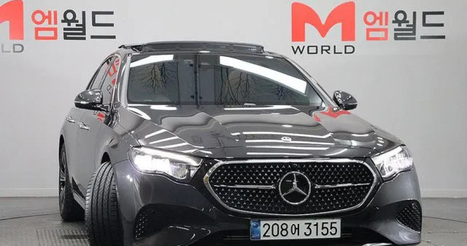 Mercedes-Benz E-Class 