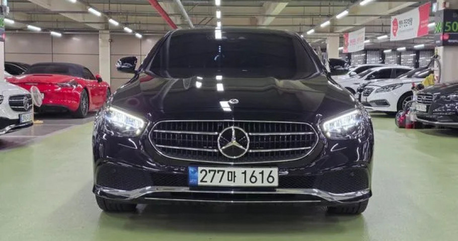 Mercedes-Benz E-Class 