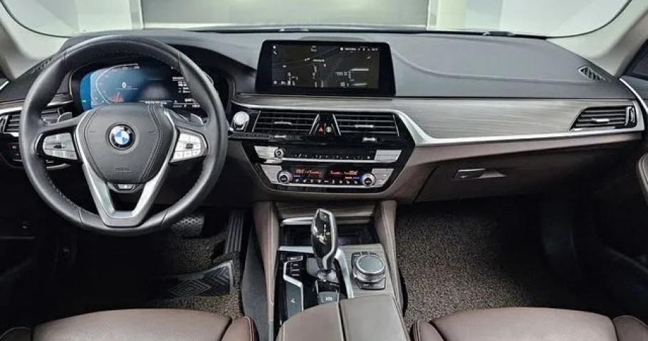 Bmw 5-Series 