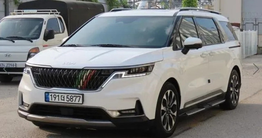 Kia Carnival 
