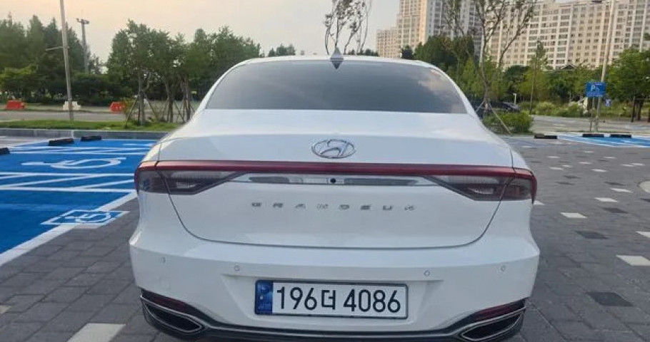 Hyundai Grandeur 