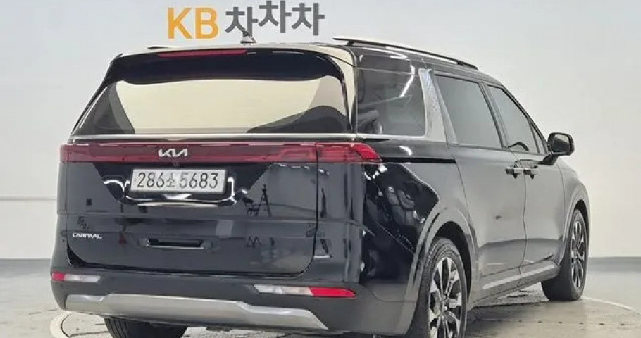 Kia Carnival 