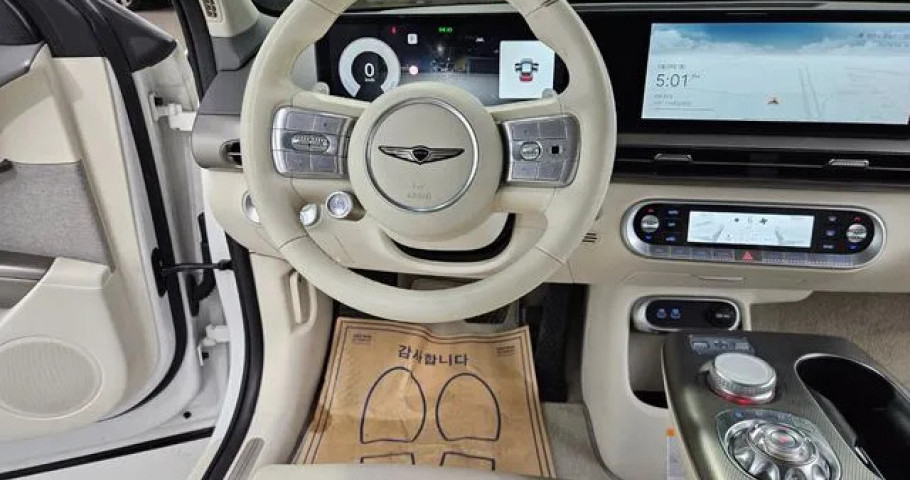 Genesis Gv60 