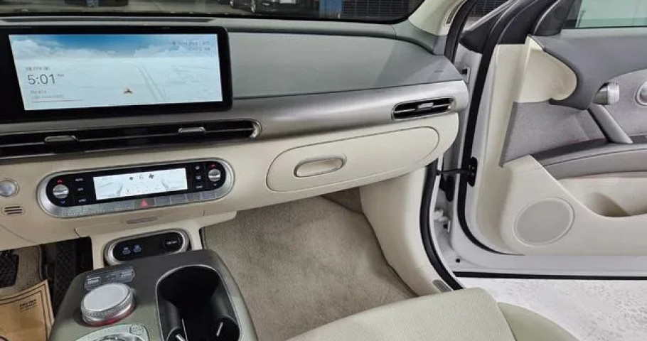 Genesis Gv60 