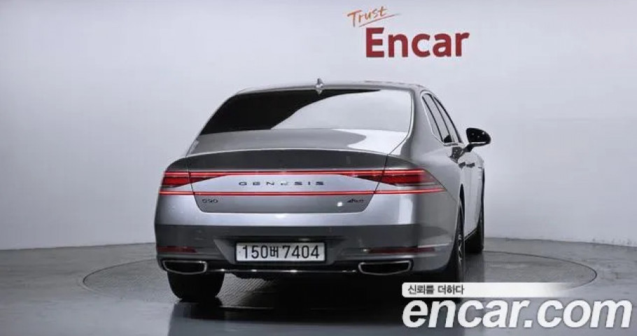 Genesis G90 