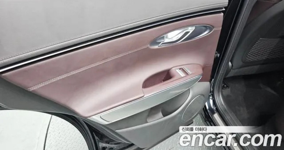 Genesis Gv70 